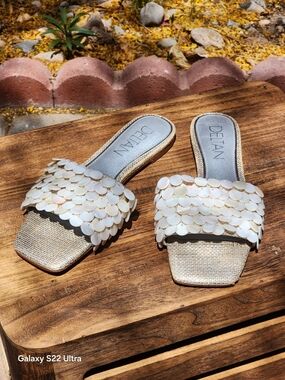 Deltan Women's Flora Linen Pearl Disc Flat Sandals Size 6